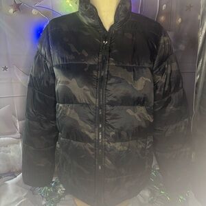 Avalanche Outdoor Supply Co. Lg Black Camo Insulated Quilted Puffer Jacket
